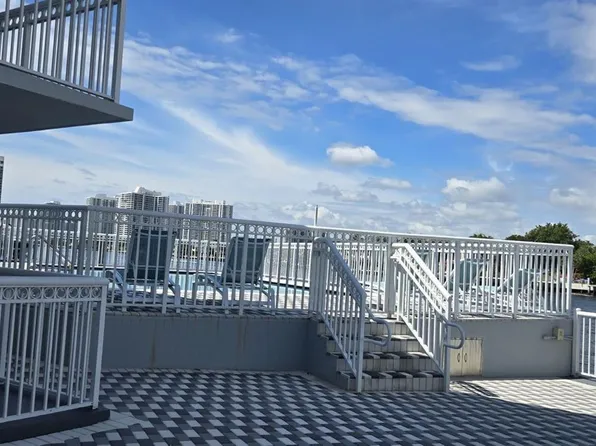 1913 S Ocean Dr APT 138, Hallandale, FL 33009