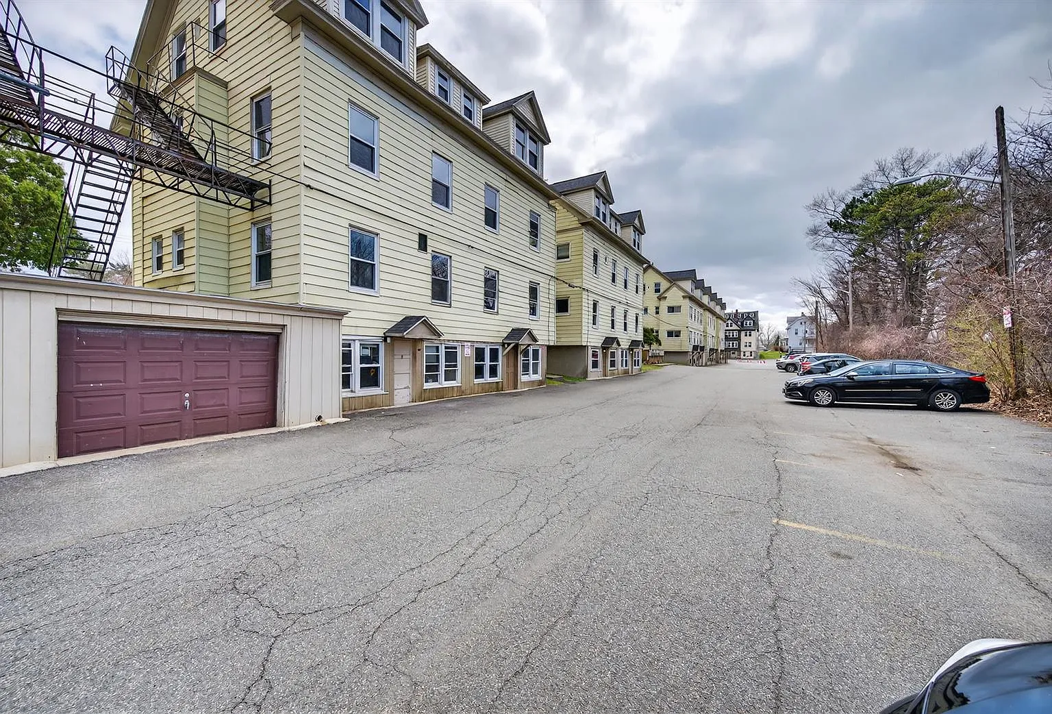 Campus View Apartments — Photo 3