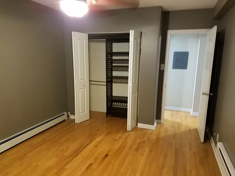 4180 Marine Terrace Apartments — Photo 96
