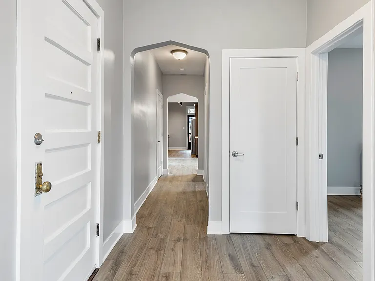 4319 N Dayton St #3 — Photo 8