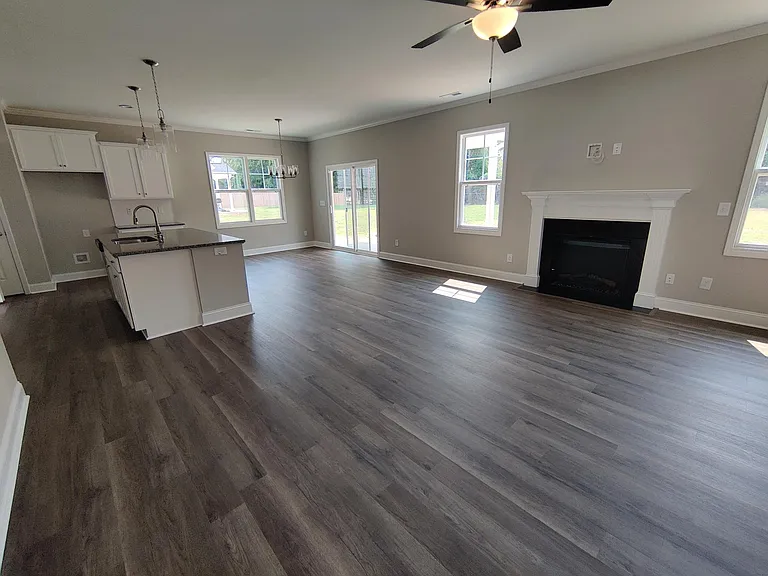 1215 Morgan St — Photo 6
