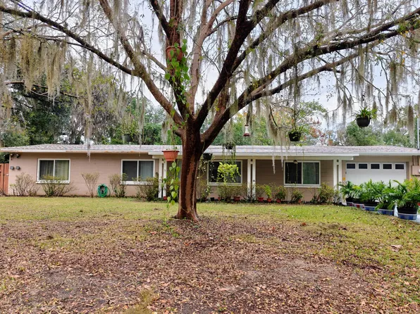 2305 NW 48th Ter, Gainesville, FL 32606