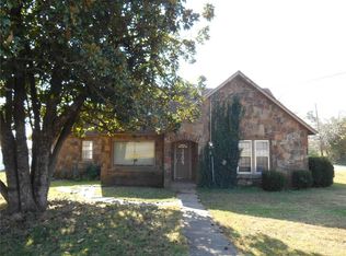 2209 W Main St, Charleston, AR 72933