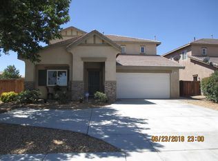11673 Luna Rd, Victorville, CA 92392