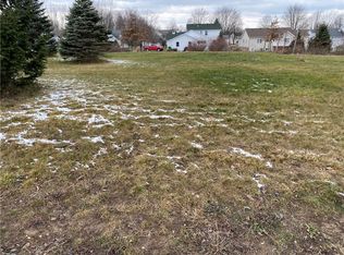 1547 Barrow Hl, Webster, NY 14580