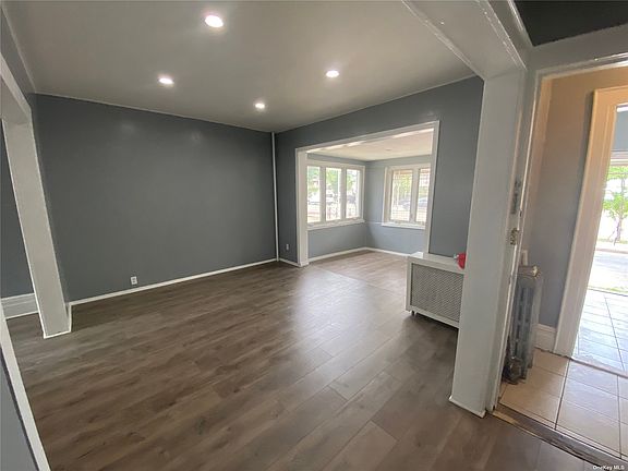 2nd image of 8940 Woodhaven Blvd