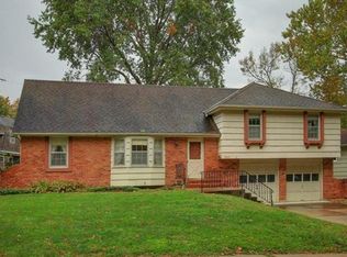 9605 W 97th St, Overland Park, KS 66212