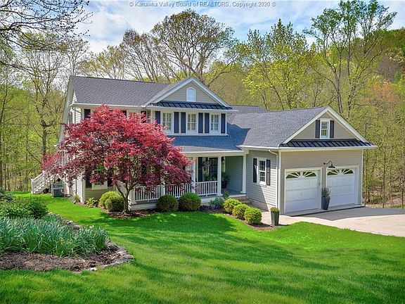 2nd image of 3 Woodberry Ln