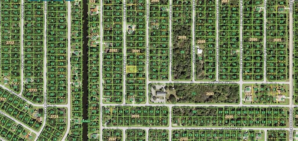 2nd image of 3160 Lessing St