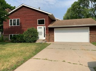 6624 Dawn Way, Inver Grove Heights, MN 55076