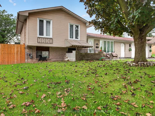 2 Virginia St, Kingston, ON K7K 5Y4
