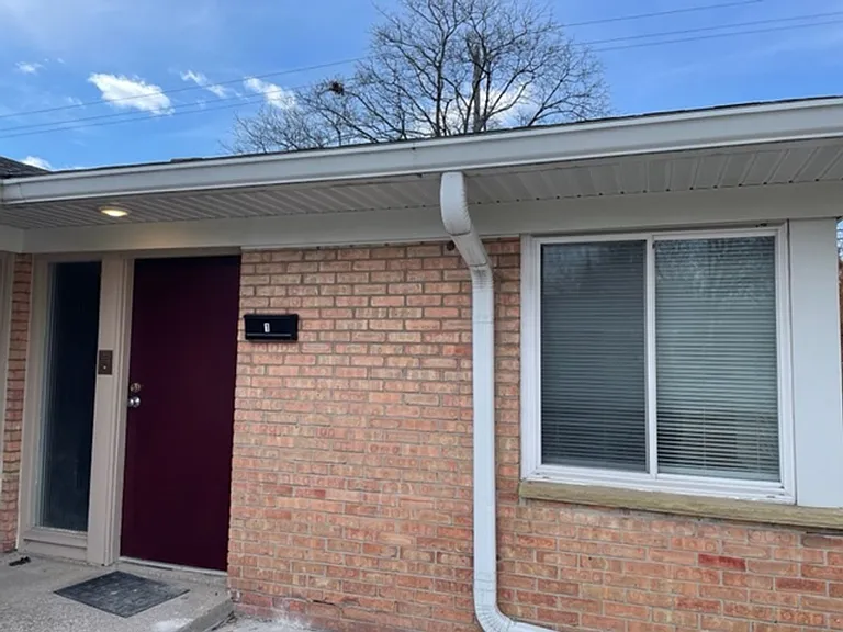 Apartment off 28th and Clyde Park Available — Photo 90