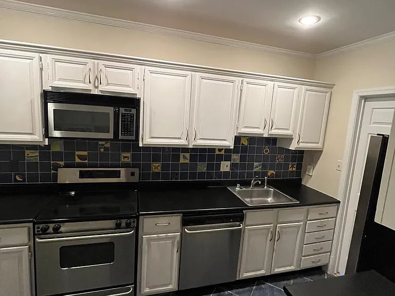 1676 Beekman Pl NW #C — Photo 18