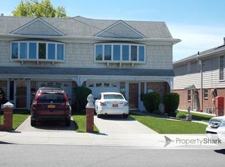 154-28 Locke Ave #1, Whitestone, NY 11357