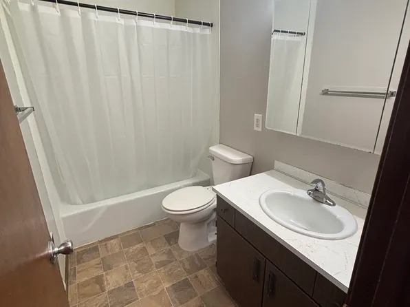 1110 5th Ave APT 2, Kearney, NE 68845