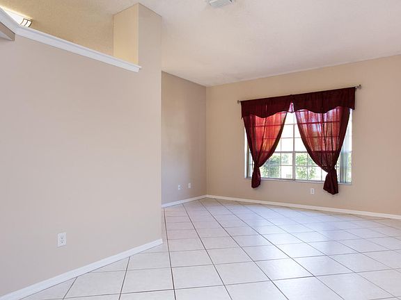 4th image of 6973 Willow Ct