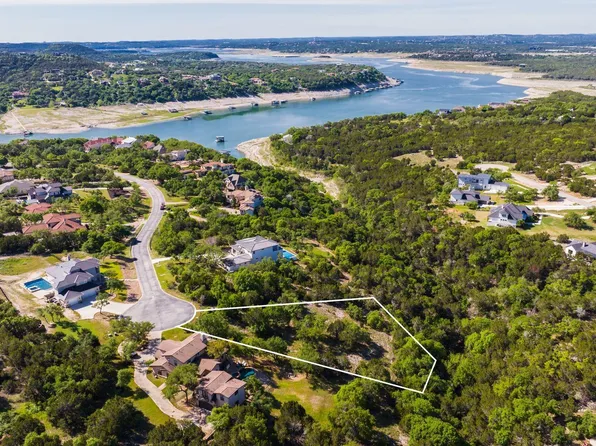 16900 Northlake Hills Dr, Leander, TX 78645
