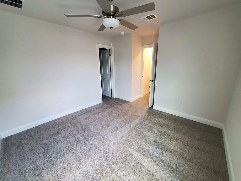 15610 Ellinger Dr — Photo 21