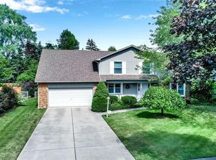 20 Southwedge Dr, Getzville, NY 14068
