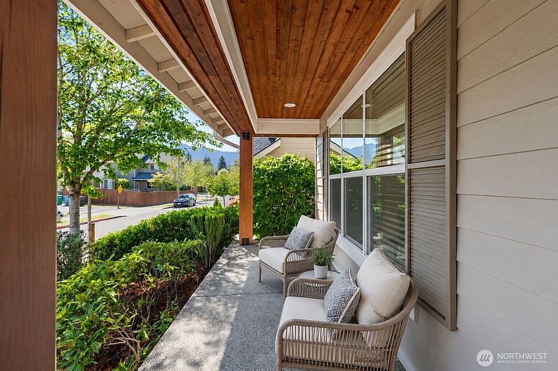 2nd image of 3098 SE 16th Street