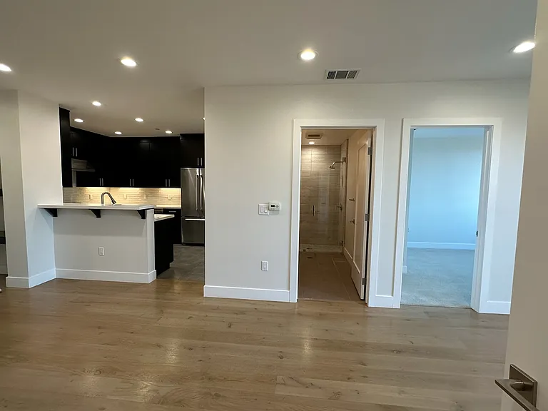 960 N San Antonio Rd #212 — Photo 4