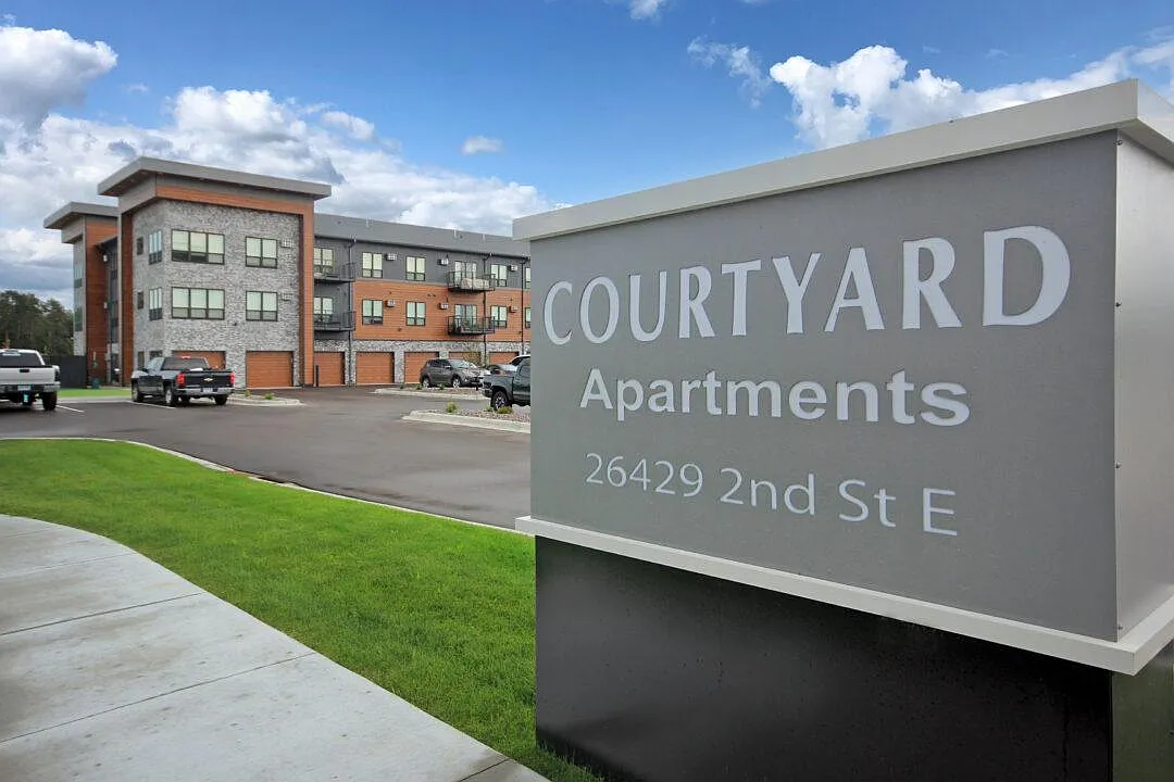 Building Photo - Courtyard