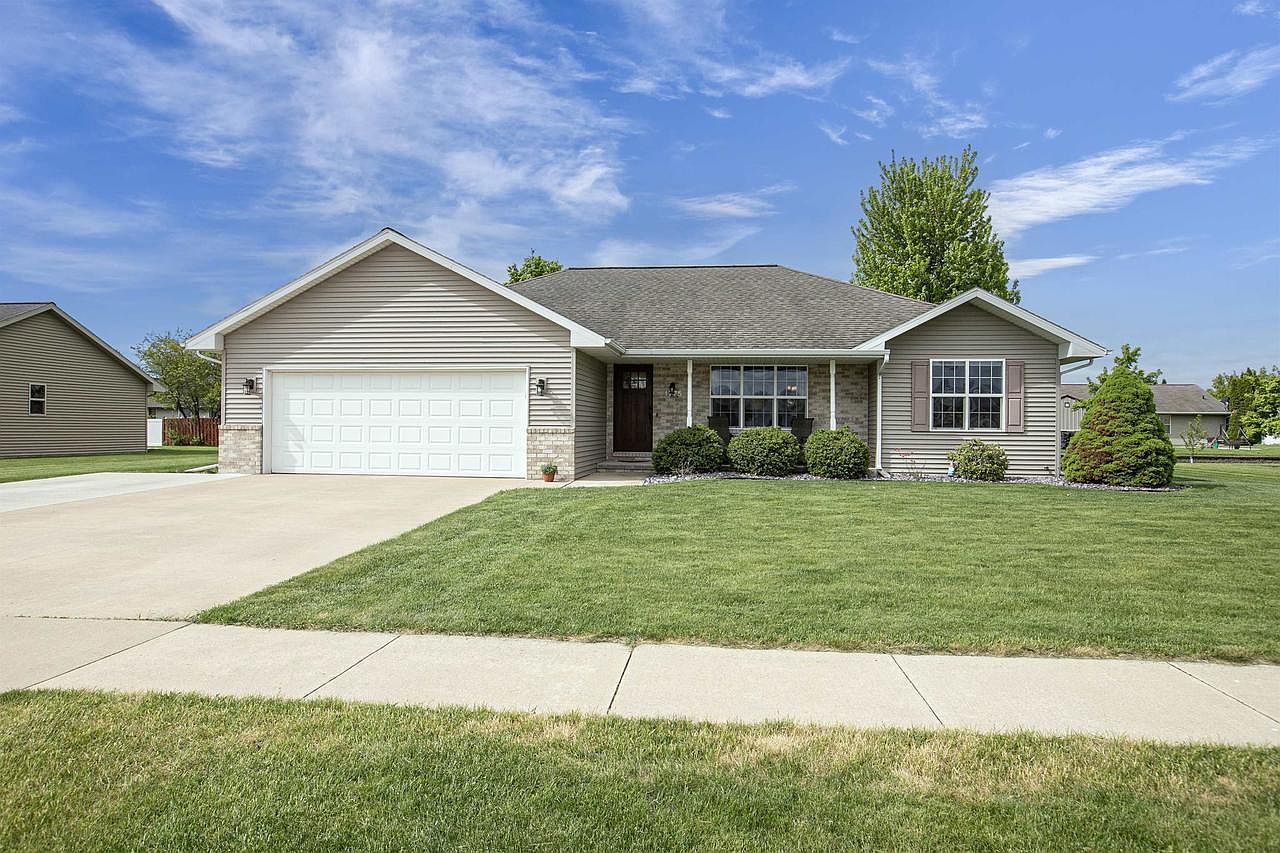 1775 BRIDGE PORT LANE, De Pere, WI 54115 | Zillow