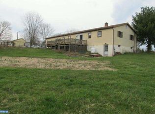 52 Morlatton Rd, Douglassville, PA 19518