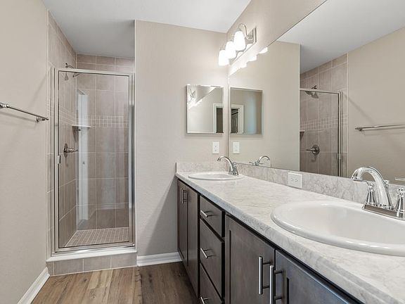 5th image of 325 Wharf Way