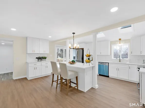 19 Tunnel Road, Vernon, CT 06066