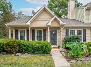 9040 Four Mile Creek Rd, Charlotte, NC 28277