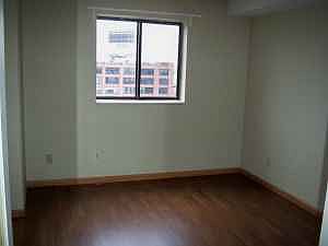 2nd image of 78 10th St E Unit 1003