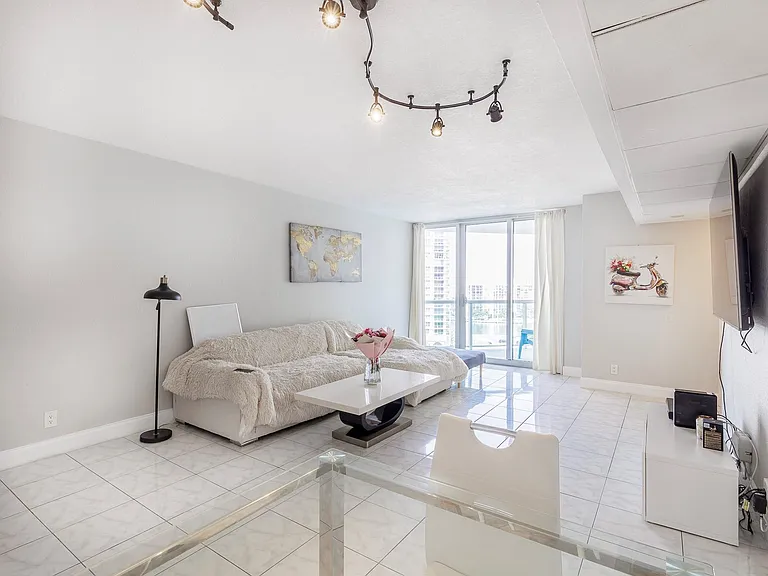 3801 S Ocean Dr #10S — Photo 3