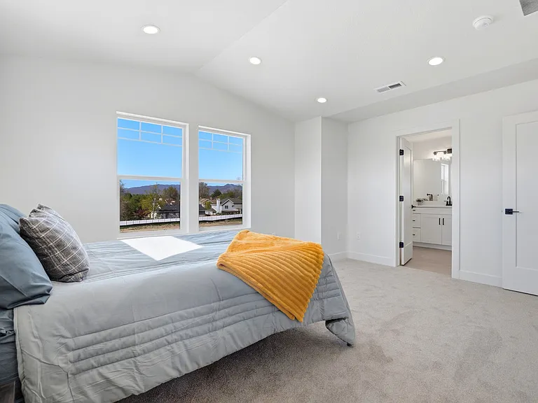 316 E Woodscape Way — Photo 6