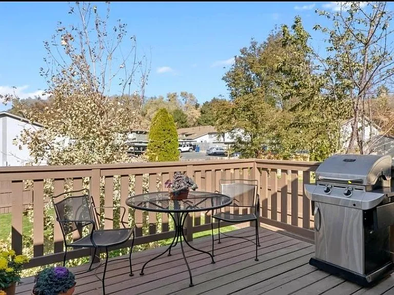 5655 Village Way — Photo 14