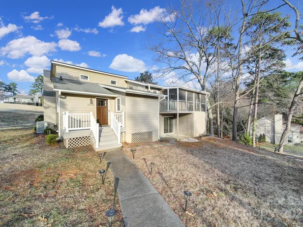 1019 Palmyra Dr, Fort Mill, SC 29708