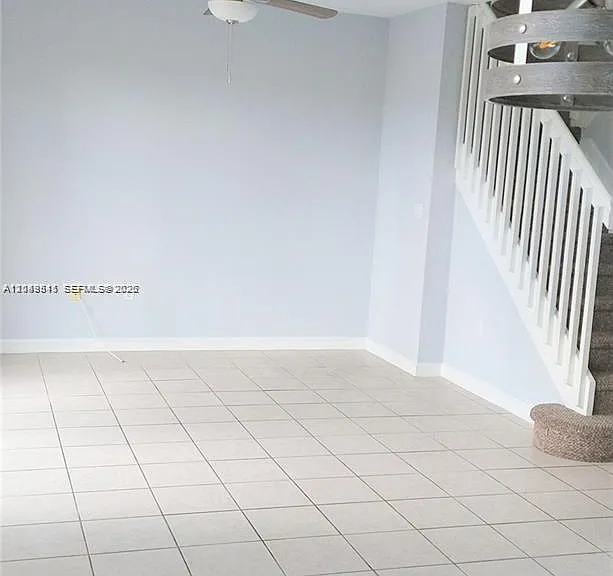 4163 NE 11th St #0 — Photo 7