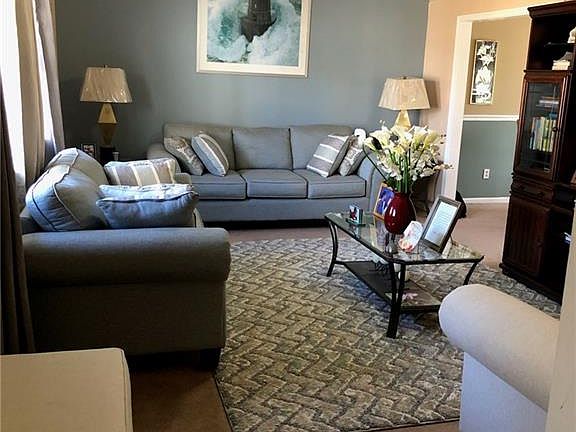 3rd image of 6361 Saddlewood Dr