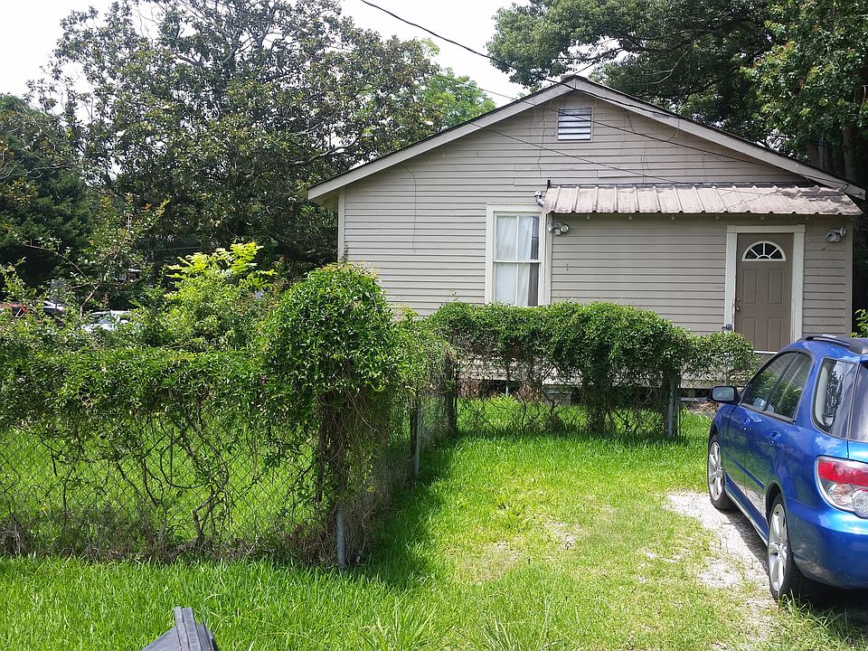 2nd image of 949 Camellia Ave