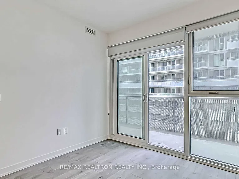 20 Richardson St #616 — Photo 8