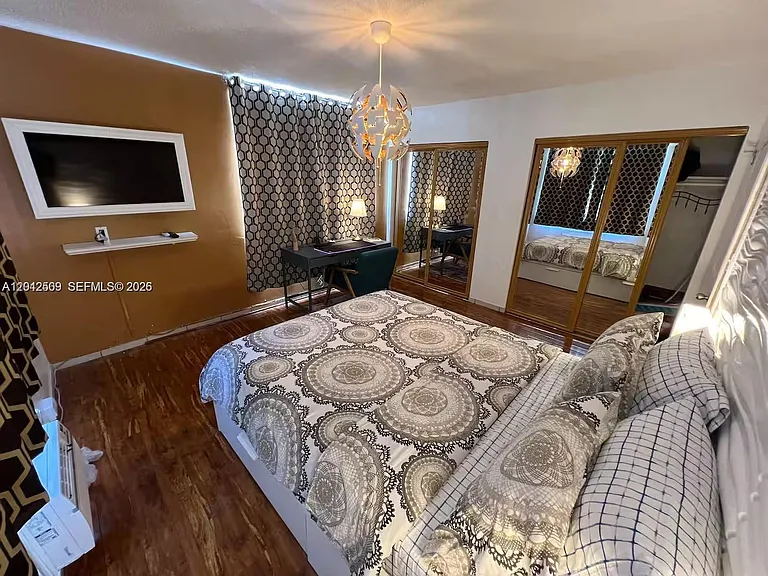 713 Collins Ave #39 — Photo 9