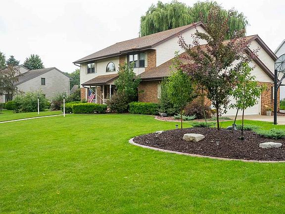 Yard features Invisible fencing