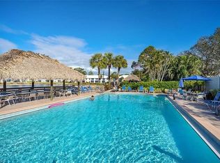 815 Gulf Pavilion Dr #203, Naples, FL 34108