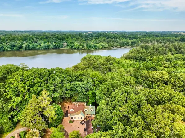 61 Sunset Lake Rd, Bridgeton, NJ 08302