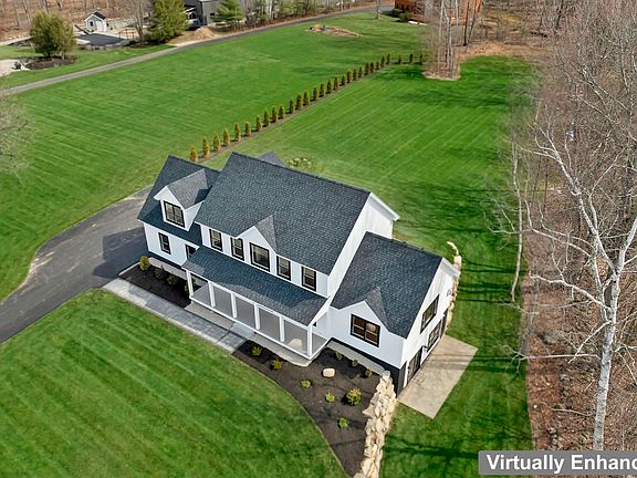 3rd image of 83 W Parish Road