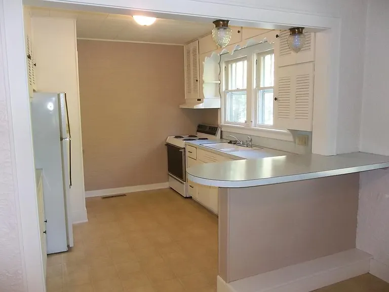 1020 E Bennett Ave #A — Photo 9