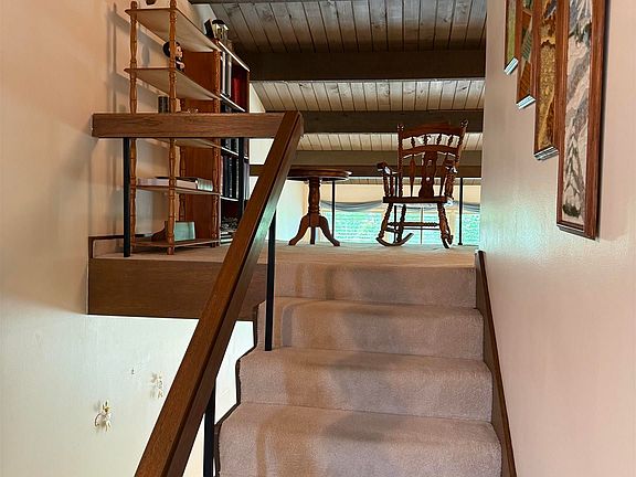 5th image of 1111 Council Oak Dr APT B