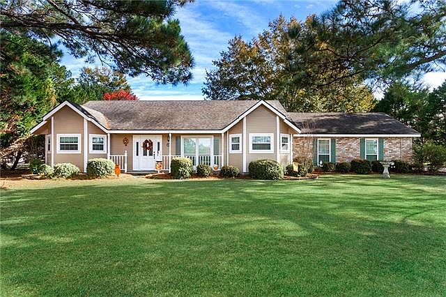 1st image of 1111 Lynnwood Dr
