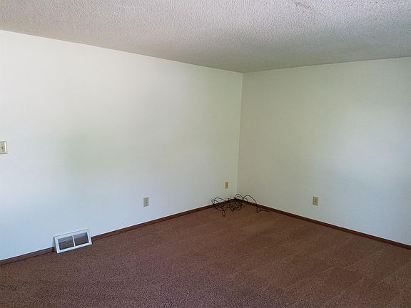 205 Westgate - 1st Bedroom (2)