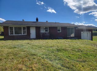 2156 Seneca Trl S, Peterstown, WV 24963